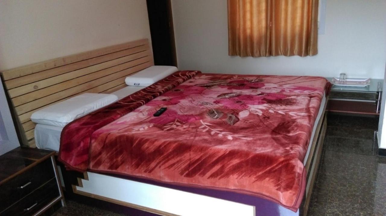 Sv Residency Hotel อูตี ภายนอก รูปภาพ