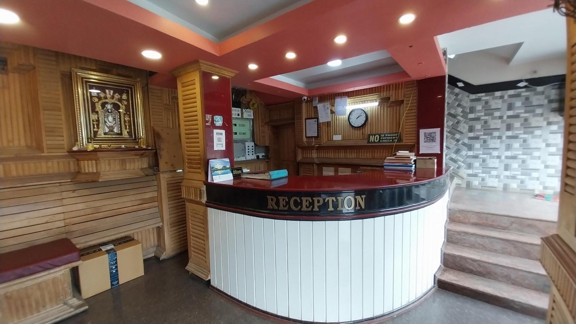 Sv Residency Hotel อูตี ภายนอก รูปภาพ