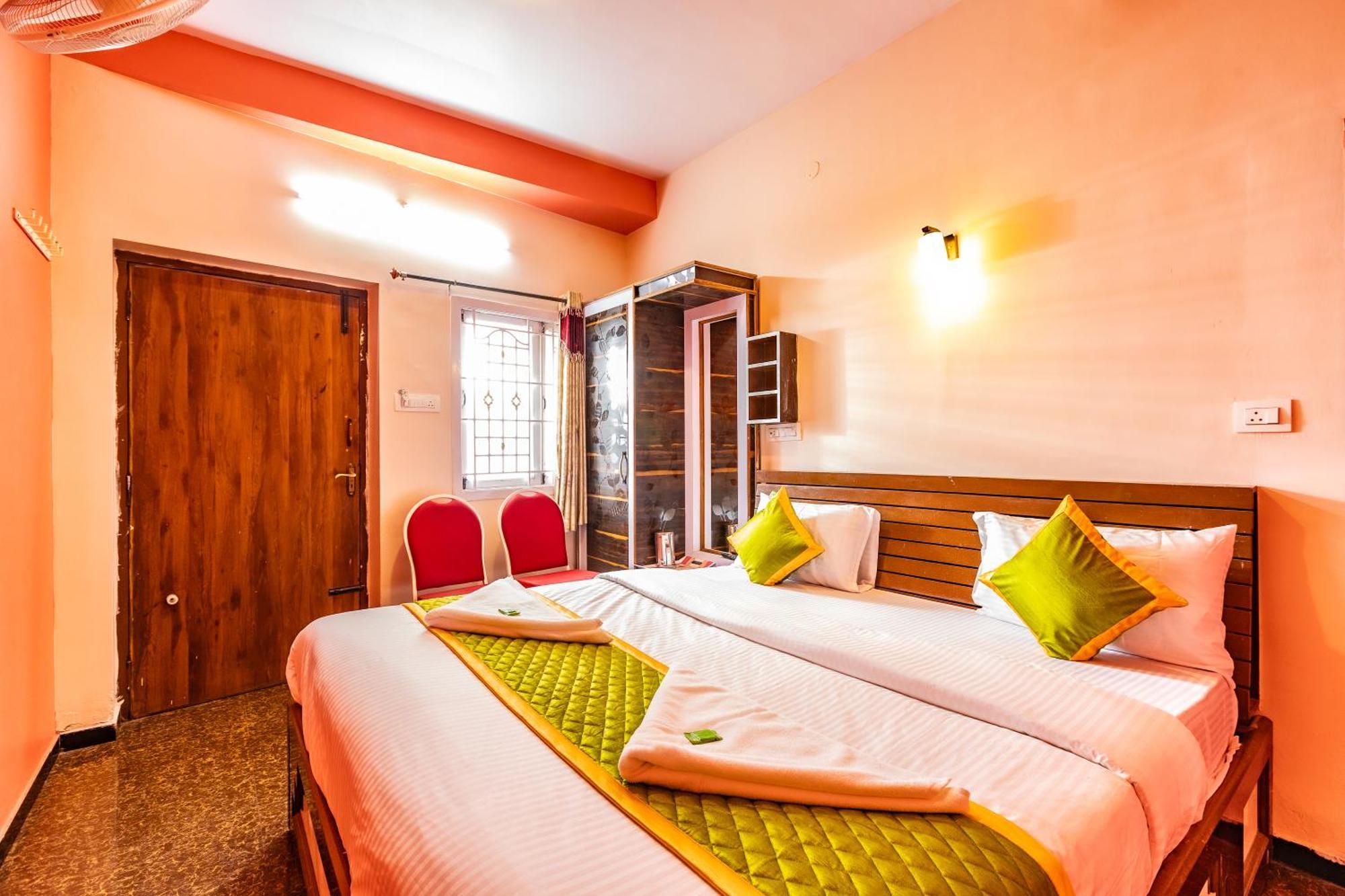 Sv Residency Hotel อูตี ภายนอก รูปภาพ