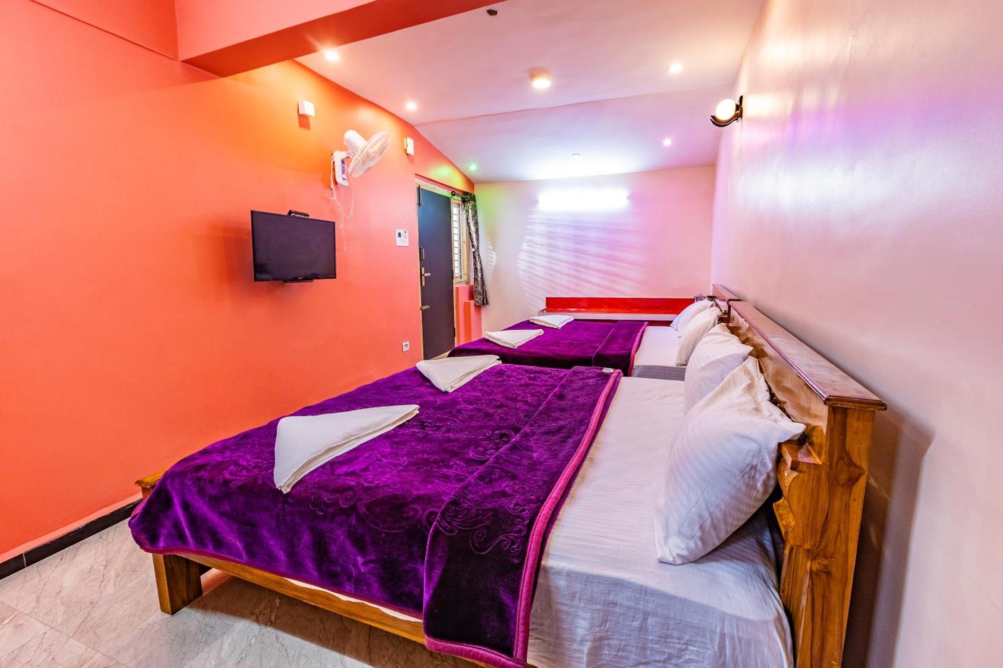 Sv Residency Hotel อูตี ภายนอก รูปภาพ