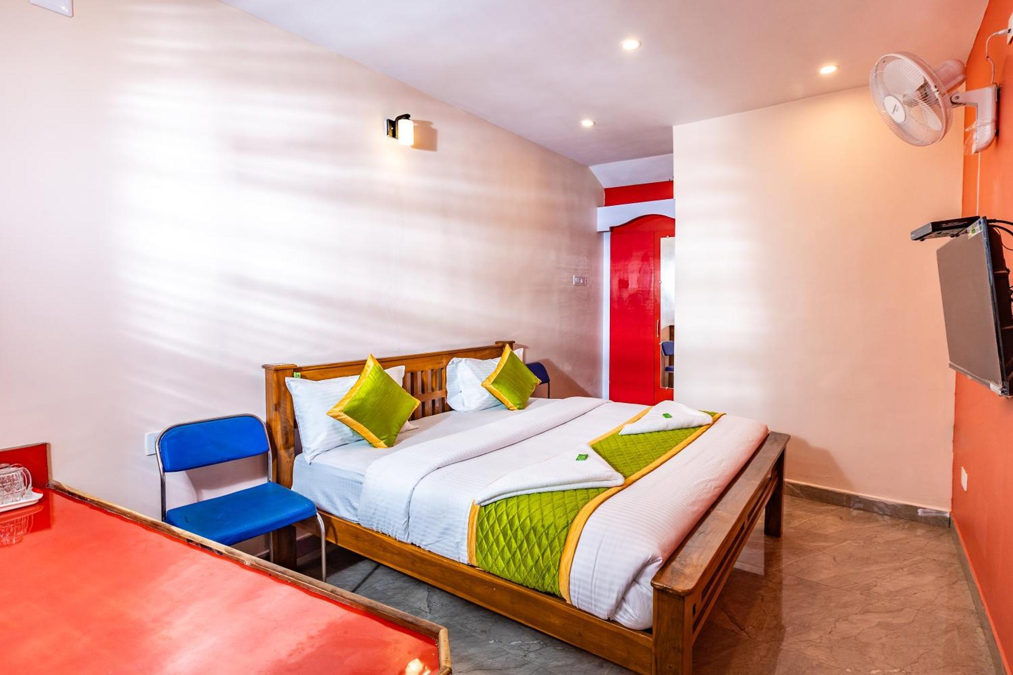 Sv Residency Hotel อูตี ภายนอก รูปภาพ