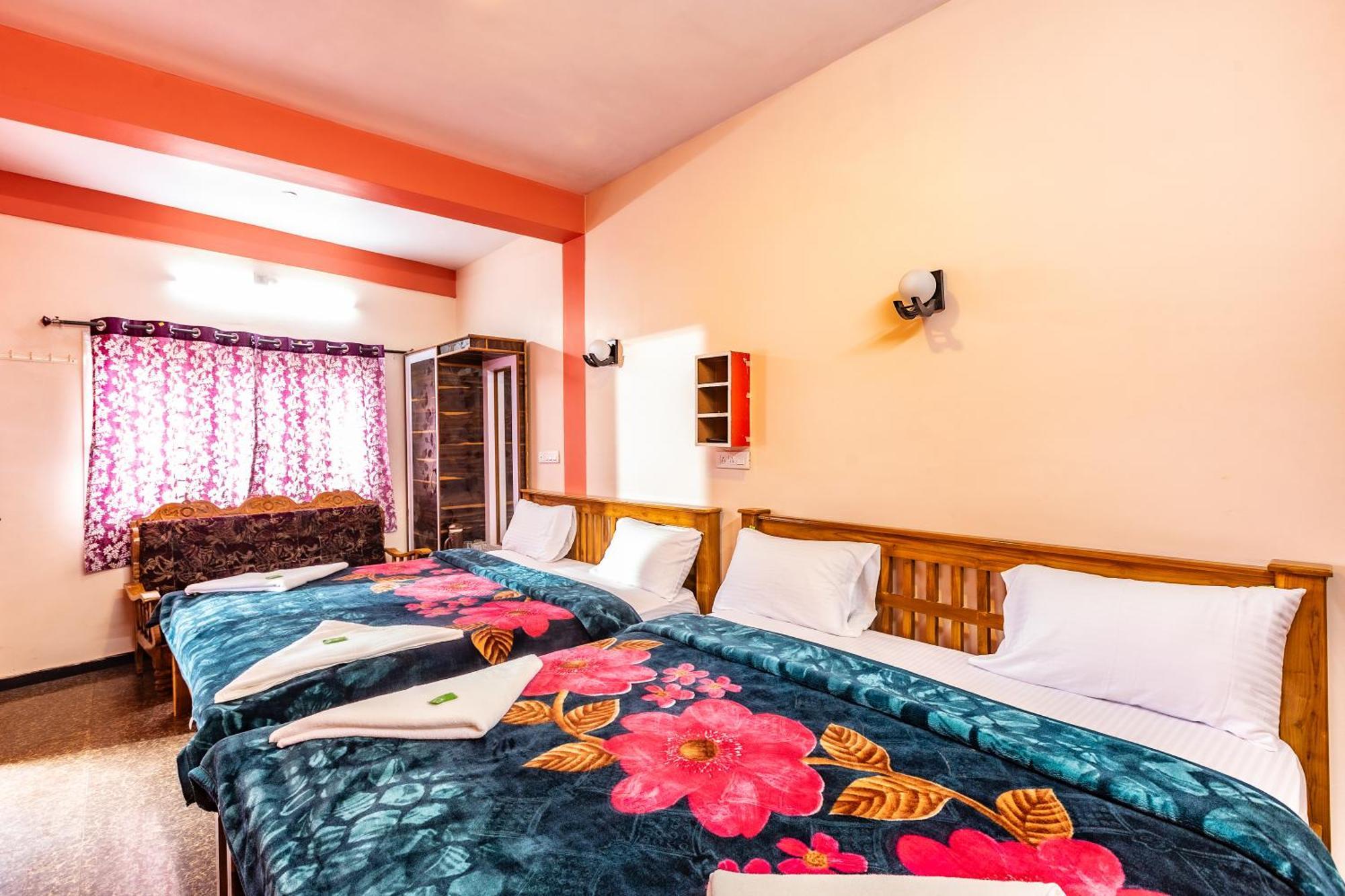 Sv Residency Hotel อูตี ภายนอก รูปภาพ