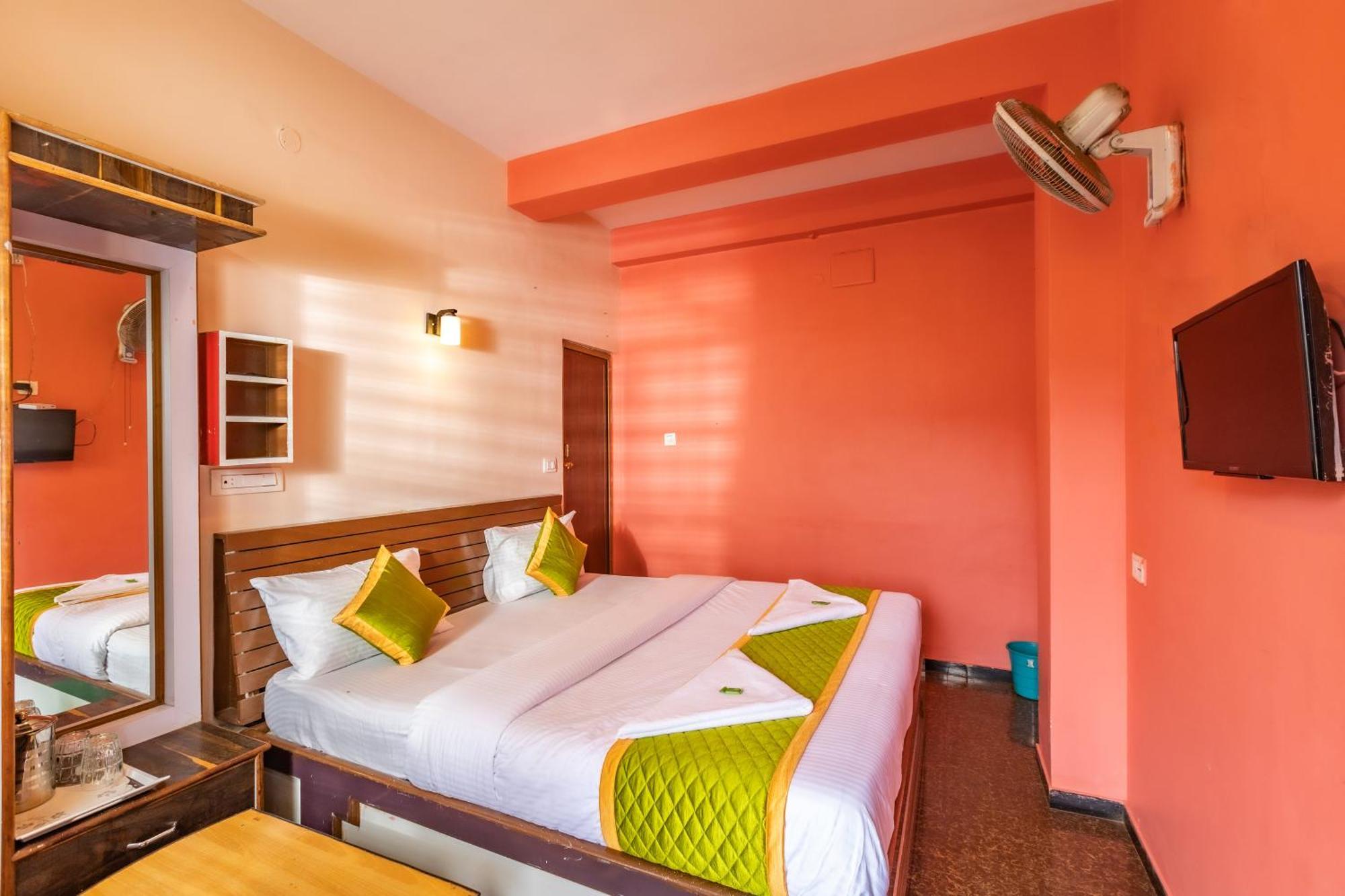 Sv Residency Hotel อูตี ภายนอก รูปภาพ