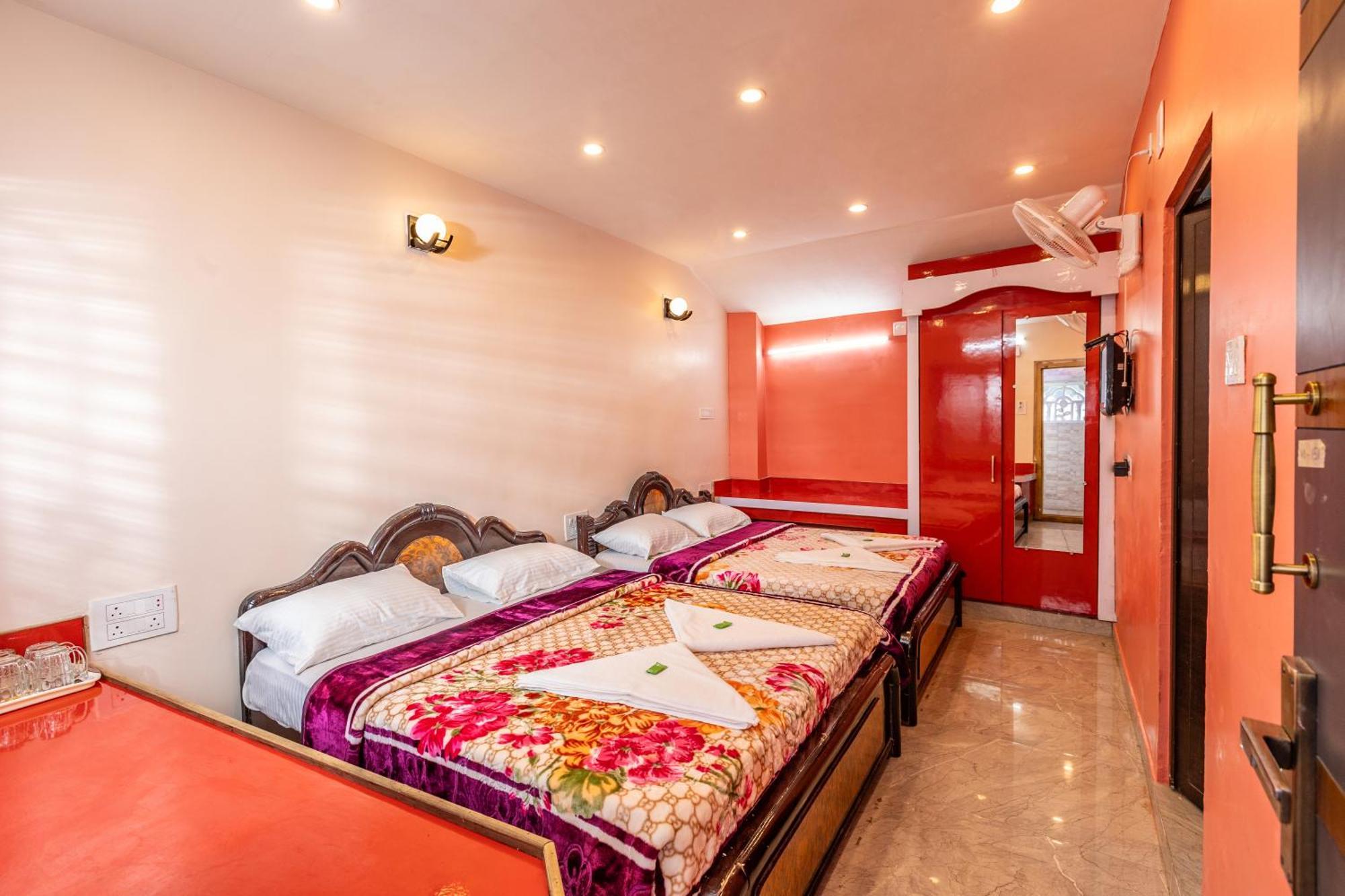Sv Residency Hotel อูตี ภายนอก รูปภาพ