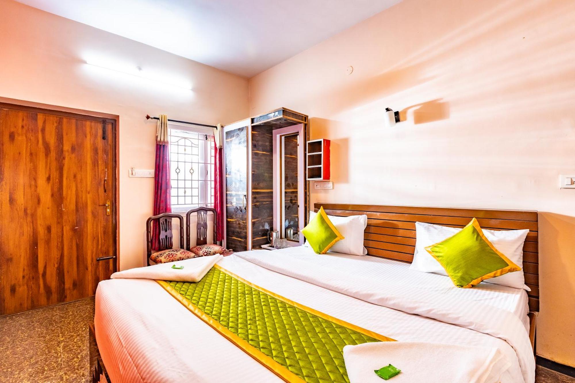Sv Residency Hotel อูตี ภายนอก รูปภาพ