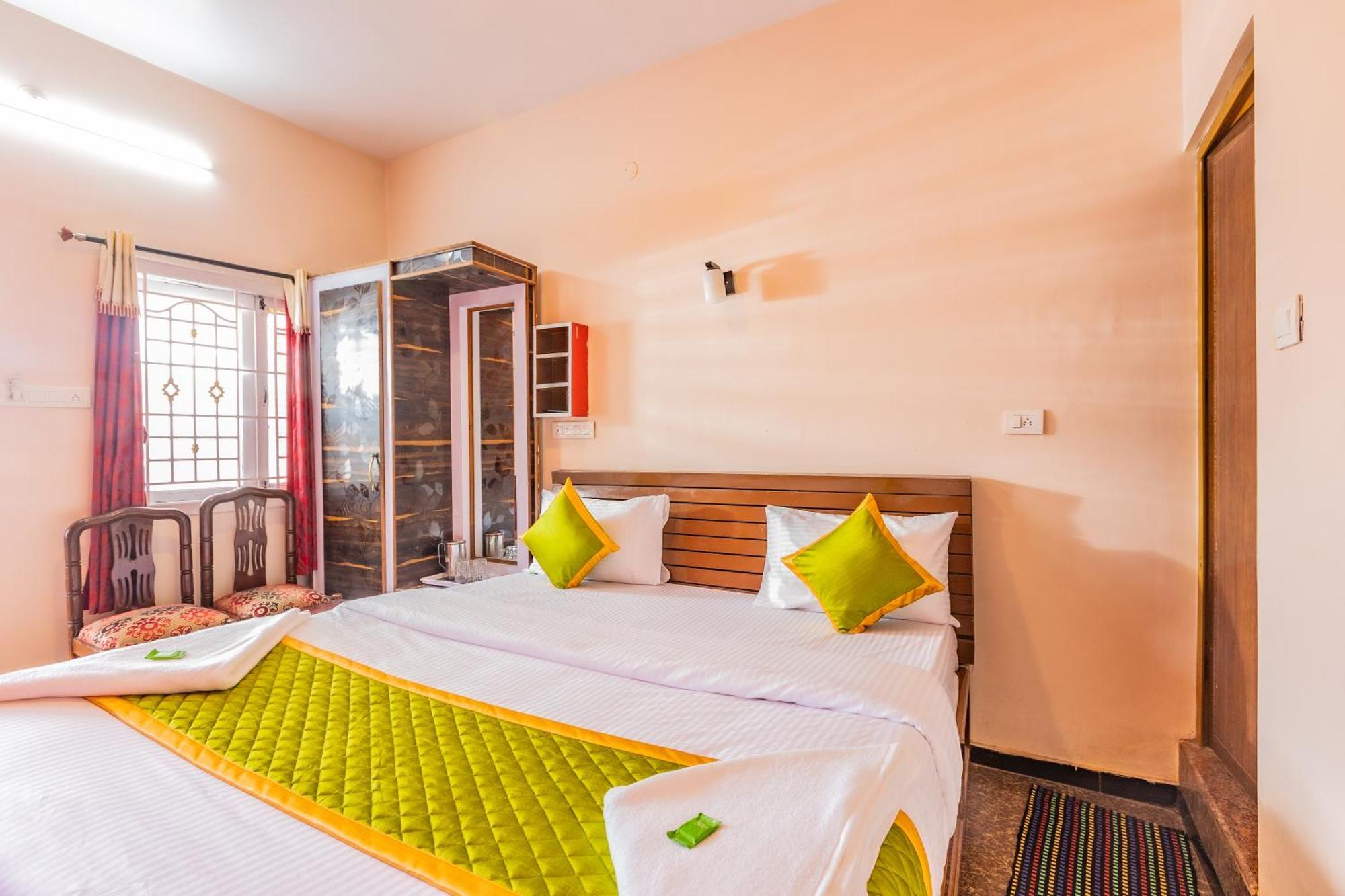 Sv Residency Hotel อูตี ภายนอก รูปภาพ